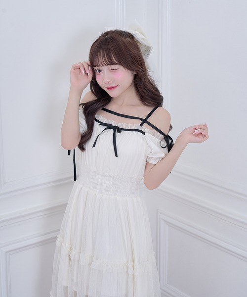 Honey Cinnamon(ハニーシナモン)の「ドットチュールオフショルワンピース(ワンピース・レディース・ブラック/アイボリー・FREE)」の12枚目の写真