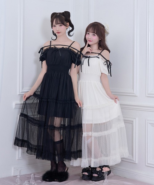 Honey Cinnamon(ハニーシナモン)の「ドットチュールオフショルワンピース(ワンピース・レディース・ブラック/アイボリー・FREE)」の4枚目の写真