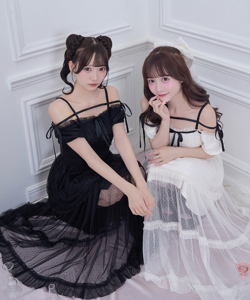 Honey Cinnamon(ハニーシナモン)の「ドットチュールオフショルワンピース(ワンピース・レディース・ブラック/アイボリー・FREE)」の6枚目の写真