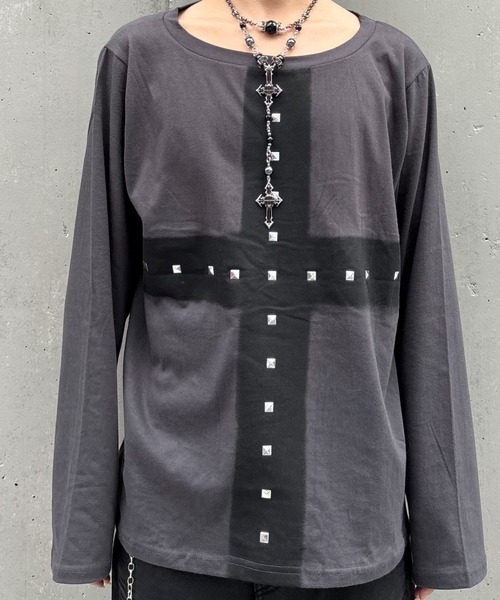 Never mind the XU（ネバーマインドザエックスユー）の「【Never mind the XU】cross print long sleeve / 【ネバーマインド ザ エックスユー】オーバーサイズクロスプリントワンショルダー長袖Tシャツ（Tシャツ/カットソー・メンズ・ホワイト/チャコール・ONE SIZE）」の11枚目の写真