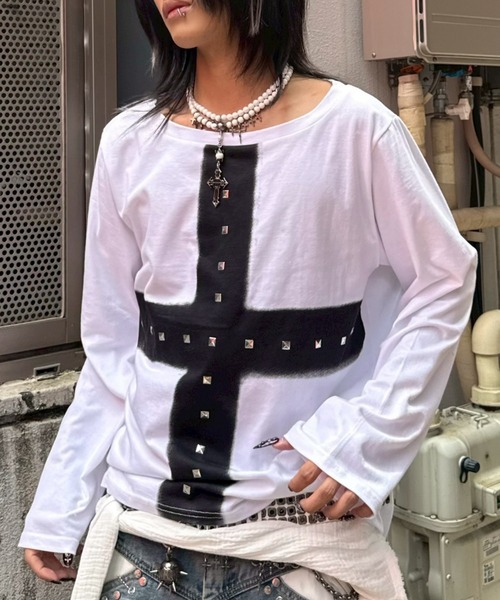 Never mind the XU（ネバーマインドザエックスユー）の「【Never mind the XU】cross print long sleeve / 【ネバーマインド ザ エックスユー】オーバーサイズクロスプリントワンショルダー長袖Tシャツ（Tシャツ/カットソー・メンズ・ホワイト/チャコール・ONE SIZE）」の20枚目の写真