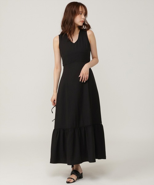 AND COUTURE（アンドクチュール）の「バックオープンデザインノースリーブフレアワンピース（ワンピース・レディース・ダークブラウン/ブラック/ベージュ・FREE）」の9枚目の写真