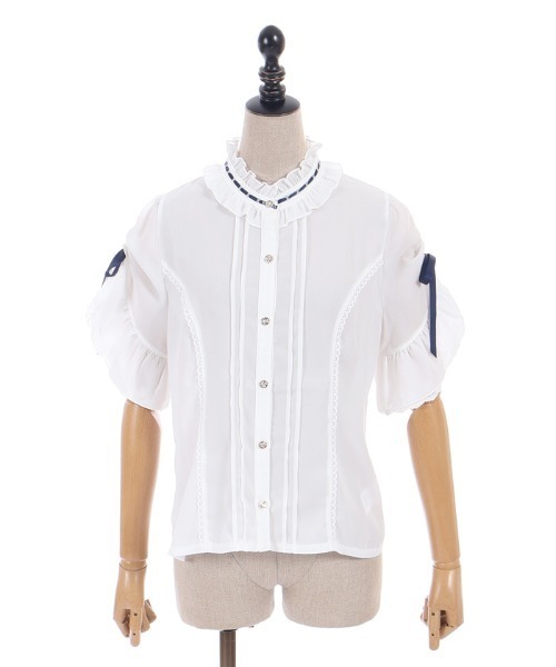 axes femme POETIQUE(アクシーズファムポエティック)の「リボンブローチ付き姫袖風BL(シャツ/ブラウス・レディース・キナリ/ホワイト/ブラック・MEDIUM)」の6枚目の写真