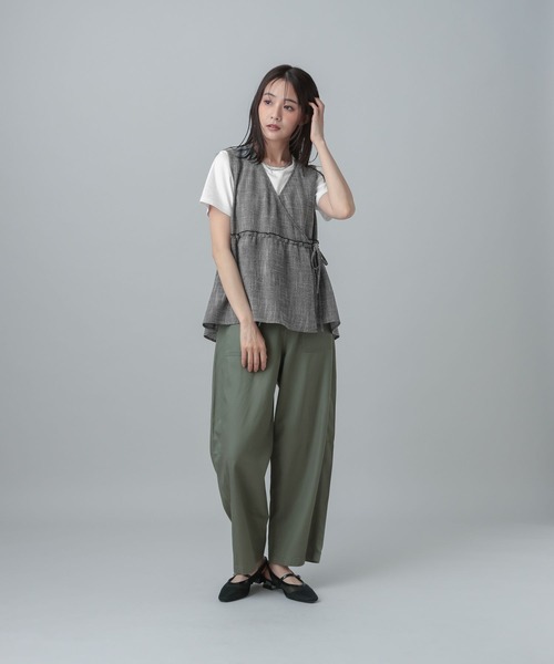 GLOBAL WORK(グローバルワーク)の「MATINEE LINE/カラミリネンライクジレ/670041(ベスト・レディース・ブラック×ホワイト/ブラウン系8/ベージュ・MEDIUM/LARGE)」の5枚目の写真
