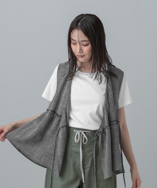 GLOBAL WORK(グローバルワーク)の「MATINEE LINE/カラミリネンライクジレ/670041(ベスト・レディース・ブラック×ホワイト/ブラウン系8/ベージュ・MEDIUM/LARGE)」の8枚目の写真