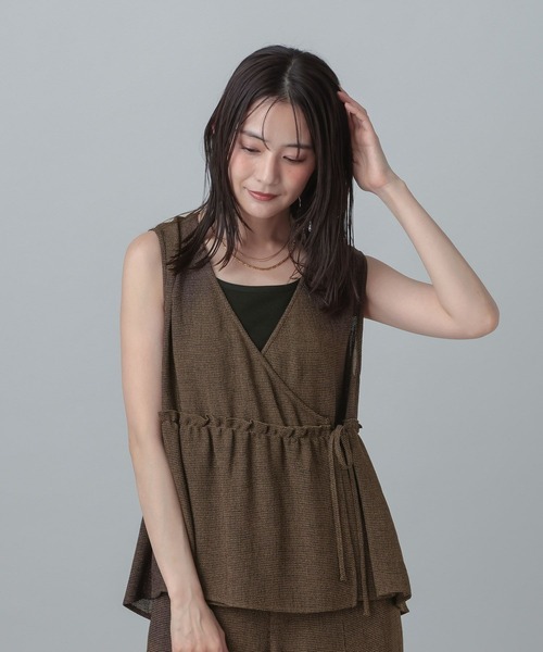 GLOBAL WORK(グローバルワーク)の「MATINEE LINE/カラミリネンライクジレ/670041(ベスト・レディース・ブラック×ホワイト/ブラウン系8/ベージュ・MEDIUM/LARGE)」の14枚目の写真