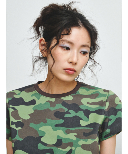PLZPROJECT(プリーズプロジェクト)の「CAMO T-SHIRT(Tシャツ/カットソー・レディース・グリーン・FREE)」の6枚目の写真