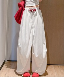 ワイドタック入りカーブパンツ