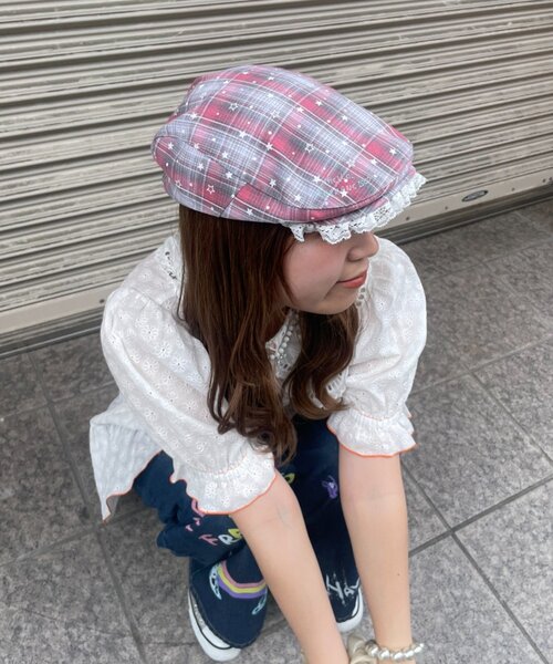 HELLO.SANFRANCISCO(ハローサンフランシスコ)の「【HELLO.SANFRANCISCO】スターチェックレース付きハンチング(ハンチング/ベレー帽・レディース・ブラック/ピンク/ブルー・ONE SIZE)」の9枚目の写真