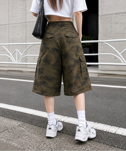 Bling Leads(ブリングリーズ)の「【Bls】 【ZL】【Bling Leads】カモフラージュ総柄 迷彩ハーフパンツ(デニムパンツ・レディース・カモフラージュ・FREE)」の3枚目の写真