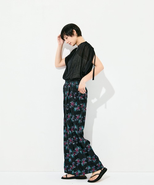 FUMIE TANAKA（フミエタナカ）の「[FUMIE=TANAKA/フミエタナカ]flower satin PA（その他パンツ・レディース・ホワイト/ブラック・36）」の19枚目の写真