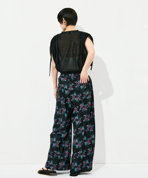 FUMIE TANAKA（フミエタナカ）の「[FUMIE=TANAKA/フミエタナカ]flower satin PA（その他パンツ・レディース・ホワイト/ブラック・36）」の20枚目の写真