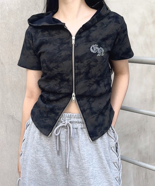 INGNI（イング）の「ムラ染めダブルジップフード付きリブトップス（Tシャツ/カットソー・レディース・ブラック/オフホワイト/ブラウン・M）」の2枚目の写真