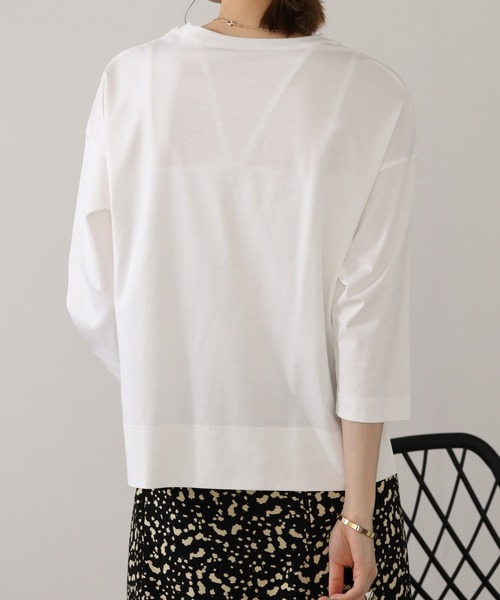 BRODIAEA(ブローディア)の「BRODIAEA ラビットモチーフプリント7分袖Tシャツ(Tシャツ/カットソー・レディース・ダークグリーン/ブラック/オフホワイト・40)」の7枚目の写真