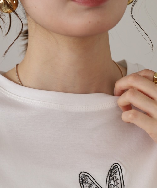 BRODIAEA(ブローディア)の「BRODIAEA ラビットモチーフプリント7分袖Tシャツ(Tシャツ/カットソー・レディース・ダークグリーン/ブラック/オフホワイト・40)」の8枚目の写真