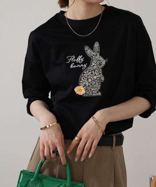 BRODIAEA(ブローディア)の「BRODIAEA ラビットモチーフプリント7分袖Tシャツ(Tシャツ/カットソー・レディース・ダークグリーン/ブラック/オフホワイト・40)」の13枚目の写真