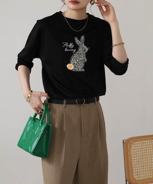 BRODIAEA(ブローディア)の「BRODIAEA ラビットモチーフプリント7分袖Tシャツ(Tシャツ/カットソー・レディース・ダークグリーン/ブラック/オフホワイト・40)」の14枚目の写真