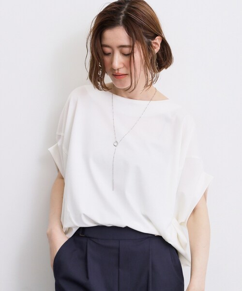 grove（グローブ）の「【持続冷感・体型カバー】サテンパイピングドルマンカットソー（Tシャツ/カットソー・レディース・ブラック/ブルー系その他/オフホワイト/グレー・03/02/04/05）」の2枚目の写真