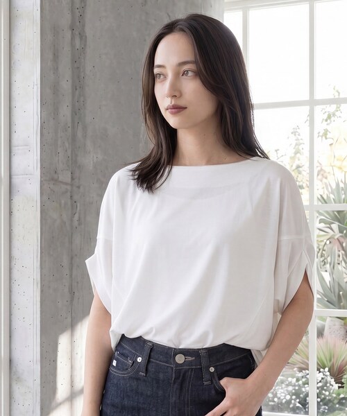 grove（グローブ）の「【持続冷感・体型カバー】サテンパイピングドルマンカットソー（Tシャツ/カットソー・レディース・ブラック/ブルー系その他/オフホワイト/グレー・03/02/04/05）」の21枚目の写真