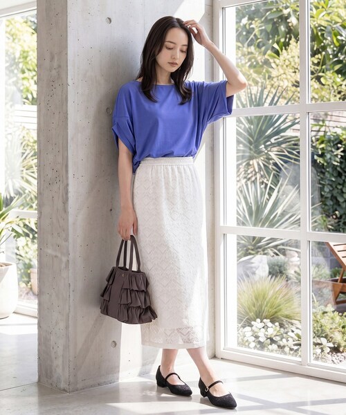 grove（グローブ）の「【持続冷感・体型カバー】サテンパイピングドルマンカットソー（Tシャツ/カットソー・レディース・ブラック/ブルー系その他/オフホワイト/グレー・03/02/04/05）」の6枚目の写真