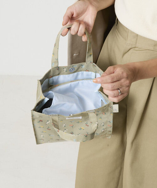 ROOTOTE（ルートート）の「ROOTOTE/ルートート EU.スクエア.ラミネート-Y（トートバッグ・レディース・カーキ/アイボリー・ONE SIZE）」の10枚目の写真