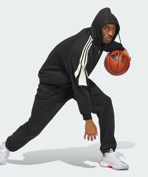 adidas(アディダス)の「アディダス バスケットボール スリーストライプス フリースパーカー(ジェンダーニュートラル) / アディダス adidas(パーカー・メンズ・ブラック・XX-LARGE/3XL/LARGE/MEDIUM/SMALL/X-LARGE/X-SMALL)」の7枚目の写真