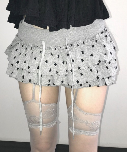 tunee（チュニー）の「【TUNE】スター柄フリルミニスカート（スカート・レディース・アイボリー/グレー・FREE）」の5枚目の写真