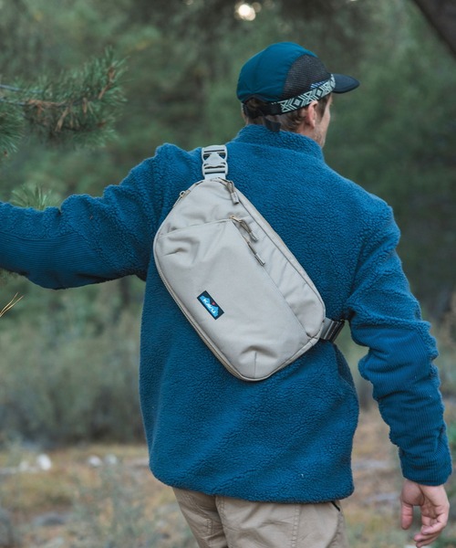 KAVU(カブー)の「KAVU/カブー Roam Sling/ロームスリング(ショルダーバッグ・メンズ・D/B/C・FREE)」の3枚目の写真