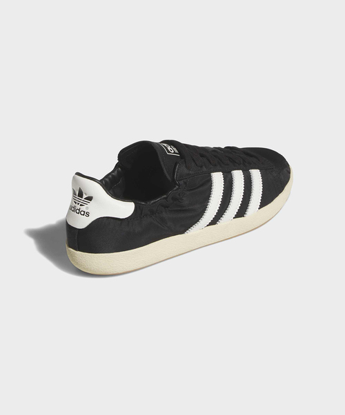 Spick & Span(スピックアンドスパン)の「adidas / アディダス JABBAR LO WOMENS SCRUNCH KK3997(スニーカー・レディース・ブラック・23cm/23.5cm/24cm/24.5cm/25cm)」の4枚目の写真