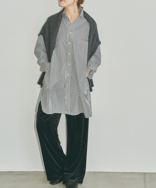 Spick & Span(スピックアンドスパン)の「《40周年 別注》TICCA / ティッカ スクエアチュニック(チュニック・レディース・ホワイト/ブラック系その他・FREE)」の1枚目の写真