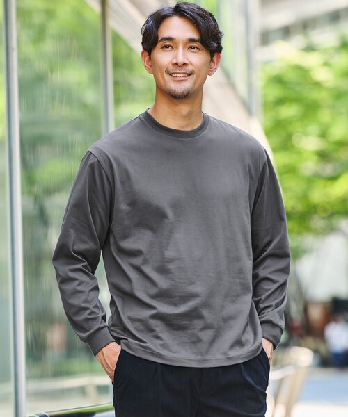 green label relaxing(グリーンレーベルリラクシング)の「【WEB限定】JUST fit デイリー ワイド 長袖 Tシャツ -吸水速乾・抗菌-(Tシャツ/カットソー・メンズ・ダークブラウン/ホワイト/ライトグレー/ネイビー/ブラック/ダークグレー/モカ・XL/S/M/L)」の4枚目の写真