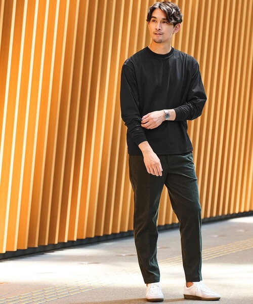 green label relaxing(グリーンレーベルリラクシング)の「【WEB限定】JUST fit デイリー ワイド 長袖 Tシャツ -吸水速乾・抗菌-(Tシャツ/カットソー・メンズ・ダークブラウン/ホワイト/ライトグレー/ネイビー/ブラック/ダークグレー/モカ・XL/S/M/L)」の8枚目の写真