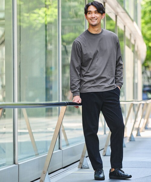 green label relaxing(グリーンレーベルリラクシング)の「【WEB限定】JUST fit デイリー ワイド 長袖 Tシャツ -吸水速乾・抗菌-(Tシャツ/カットソー・メンズ・ダークブラウン/ホワイト/ライトグレー/ネイビー/ブラック/ダークグレー/モカ・XL/S/M/L)」の10枚目の写真