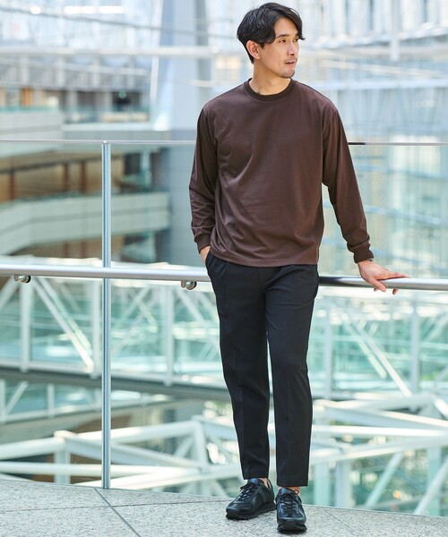 green label relaxing(グリーンレーベルリラクシング)の「【WEB限定】JUST fit デイリー ワイド 長袖 Tシャツ -吸水速乾・抗菌-(Tシャツ/カットソー・メンズ・ダークブラウン/ホワイト/ライトグレー/ネイビー/ブラック/ダークグレー/モカ・XL/S/M/L)」の11枚目の写真