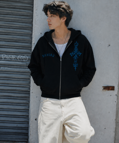 GRAVER（グレーバー）の「[ユニセックス]G SIM フードパーカー_5カラー（パーカー・レディース・グレー/ブラック/ブラック系その他2/ホワイト/イエロー・MEDIUM/LARGE）」の11枚目の写真