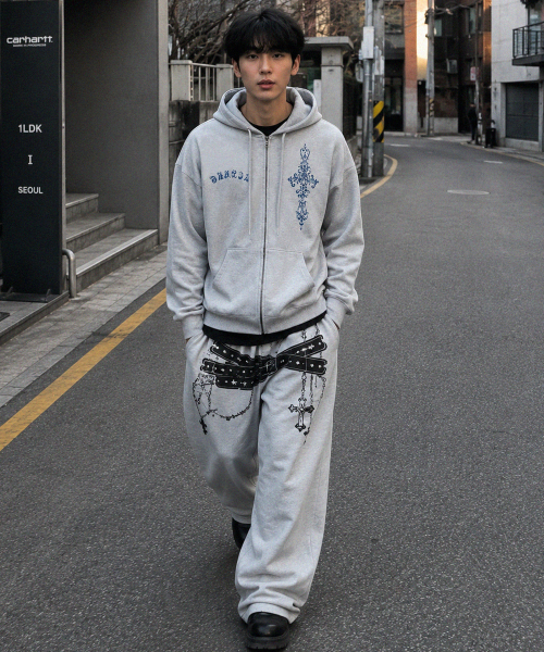 GRAVER（グレーバー）の「[ユニセックス]G SIM フードパーカー_5カラー（パーカー・レディース・グレー/ブラック/ブラック系その他2/ホワイト/イエロー・MEDIUM/LARGE）」の14枚目の写真