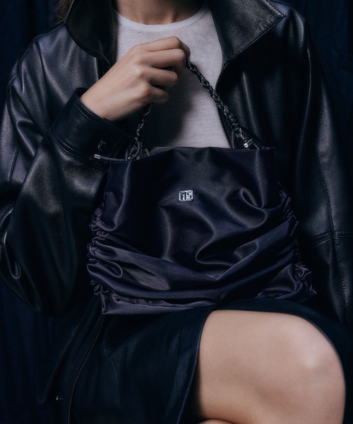 IRIS47(イリスフォーセブン)の「【IRIS 47】modular bag/モジュラー バッグ 2way コンパクト(ハンドバッグ・レディース・ブラック/グレー・FREE)」の1枚目の写真