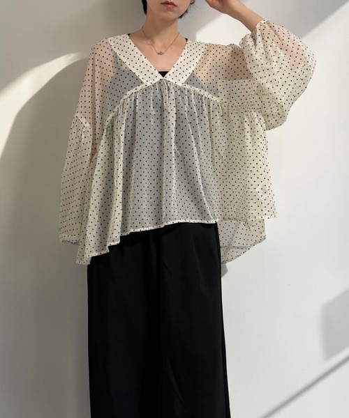 THE SOIS(ソア)の「Vネックシアーぺプラムブラウス(シャツ/ブラウス・レディース・ホワイト系その他/ブラウン/ブラック/アイボリー/ブラウン系その他/ブラック系その他・FREE)」の8枚目の写真
