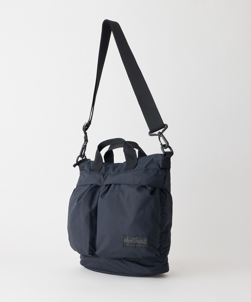 WILD THINGS(ワイルドシングス)の「【WILD THINGS】METROPOLIS HELMET BAG S(ショルダーバッグ・レディース・ブラック/ベージュ・ONE SIZE)」の7枚目の写真