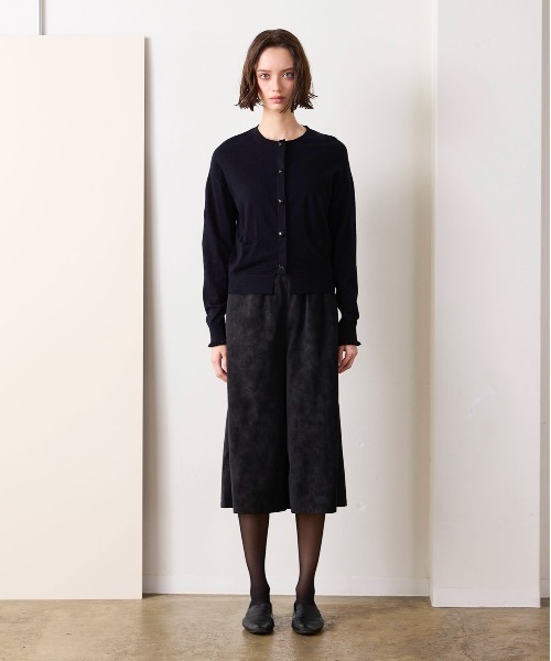 Marilyn Moon(マリリンムーン)の「cotton cashmere bijou cardigan(カーディガン/ボレロ・レディース・アイボリー/ネイビー/レッド/ブラック/パープル・FREE)」の12枚目の写真