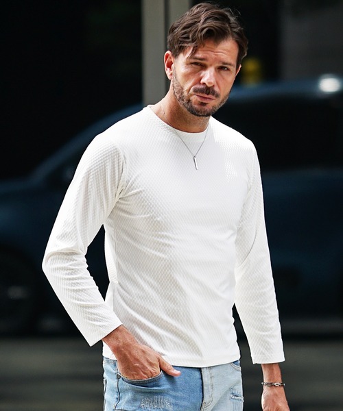 SOMEDIFF(サムディフ)の「【SOMEDIFF】オーバルドット柄クルーネックロンT メンズ 長袖 Tシャツ 秋服(Tシャツ/カットソー・メンズ・オフホワイト/ブラック/ボルドー・XL/M/L/XXL)」の5枚目の写真