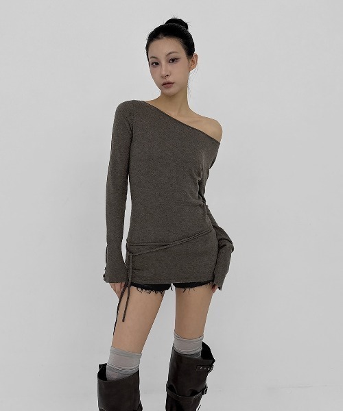 BLACKUP（ブラックアップ）の「[MADE] ナリアンボートネックロングニット+チョーカーセット（ニット/セーター・レディース・ブルー/ブラウン/グレー・FREE）」の10枚目の写真