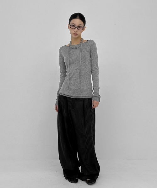BLACKUP（ブラックアップ）の「[MADE] ナリアンボートネックロングニット+チョーカーセット（ニット/セーター・レディース・ブルー/ブラウン/グレー・FREE）」の17枚目の写真
