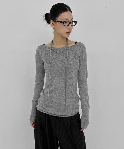 BLACKUP（ブラックアップ）の「[MADE] ナリアンボートネックロングニット+チョーカーセット（ニット/セーター・レディース・ブルー/ブラウン/グレー・FREE）」の4枚目の写真