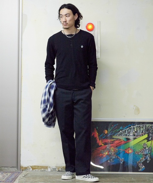 ROOPTOKYO（ループトウキョウ）の「ワンポイント刺繍ワッフルジャストフィットヘンリーネックT Tシャツ 長袖 ワッフル生地 カジュアル y2K ストリート メンズ レディース 2026年 秋 秋服 冬 冬服（Tシャツ/カットソー・メンズ・ホワイト/ブラック・S/M/L）」の15枚目の写真