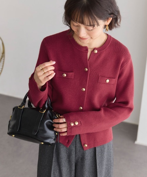 Pierrot(ピエロ)の「ゴールドボタンニットカーディガン(カーディガン/ボレロ・レディース・レッド系その他/ネイビー/ブラウン/ブルー/アイボリー/ダークグレー・LL/L/M)」の16枚目の写真