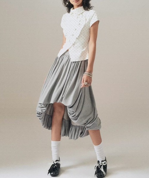 into.eight(イントゥエイト)の「【into.eight】Lana Shirt / 【イントゥエイト】ドットアシンメトリーボタン半袖ブラウス(シャツ/ブラウス・レディース・ホワイト・S)」の10枚目の写真