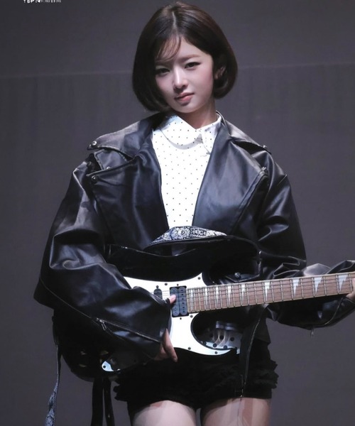 into.eight(イントゥエイト)の「【into.eight】Lana Shirt / 【イントゥエイト】ドットアシンメトリーボタン半袖ブラウス(シャツ/ブラウス・レディース・ホワイト・S)」の3枚目の写真