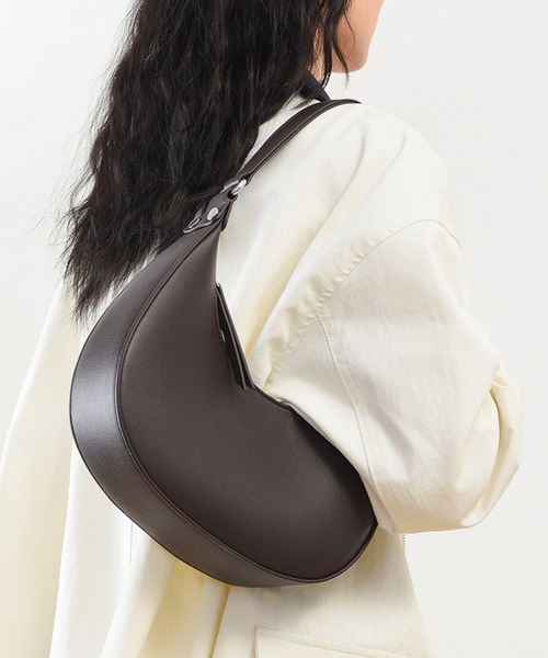 STYLEBLOCK(スタイルブロック)の「ラウンドショルダーバッグ/ペットボトル収納可(ショルダーバッグ・レディース・ダークブラウン/ブラック・FREE)」の7枚目の写真