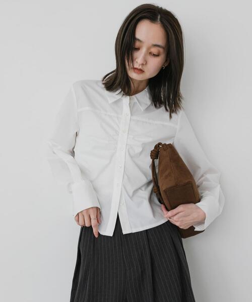 SENSE OF PLACE by URBAN RESEARCH(センスオブプレイスバイアーバンリサーチ)の「コンパクトギャザーシャツ(シャツ/ブラウス・レディース・ブルー系その他/ブラウン系その他/オフホワイト・ONE)」の12枚目の写真